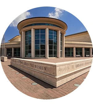 image-presidential-library2.webp